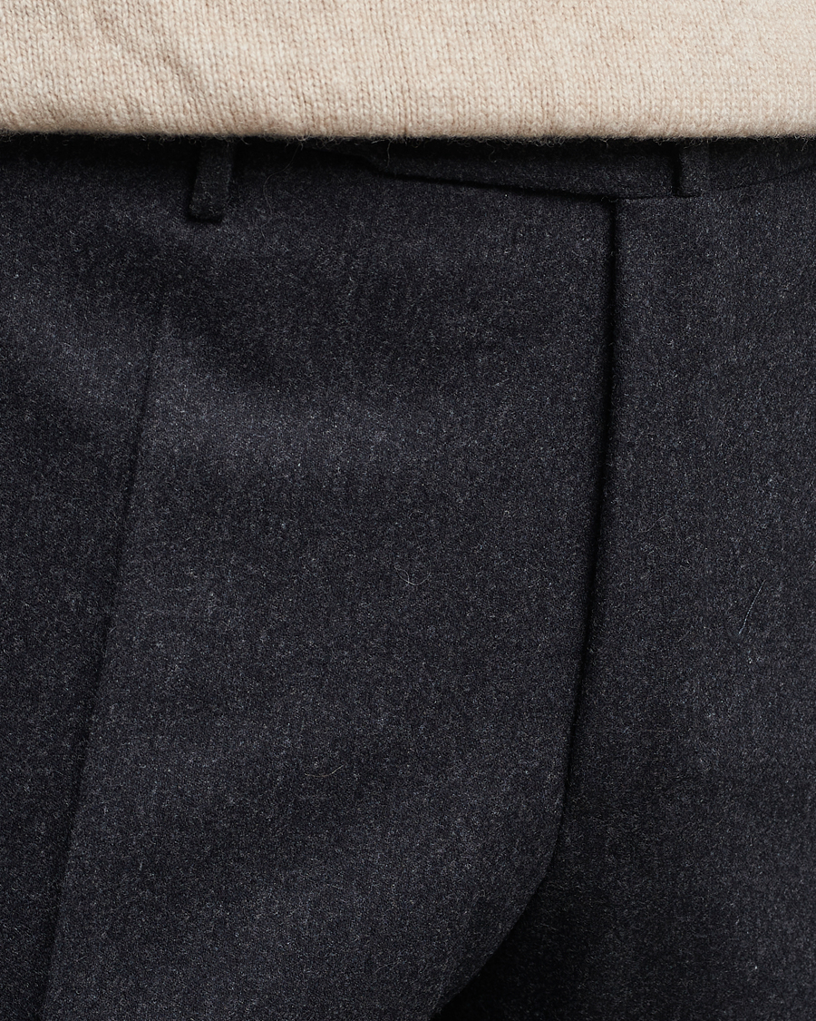 Uomini | Pantaloni | Incotex | Slim Fit Carded Flannel Trousers Dark Grey