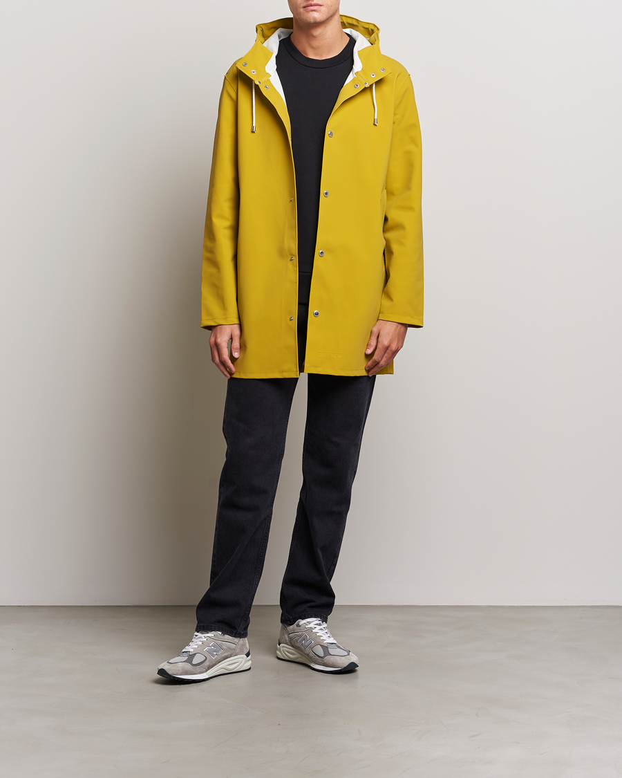 Uomini | Giacche | Stutterheim | Stockholm Raincoat Suede Gold