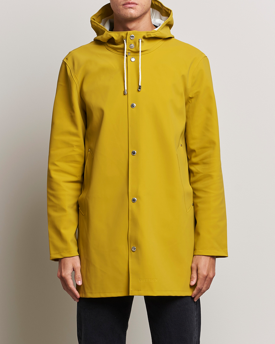 Uomini | Giacche | Stutterheim | Stockholm Raincoat Suede Gold