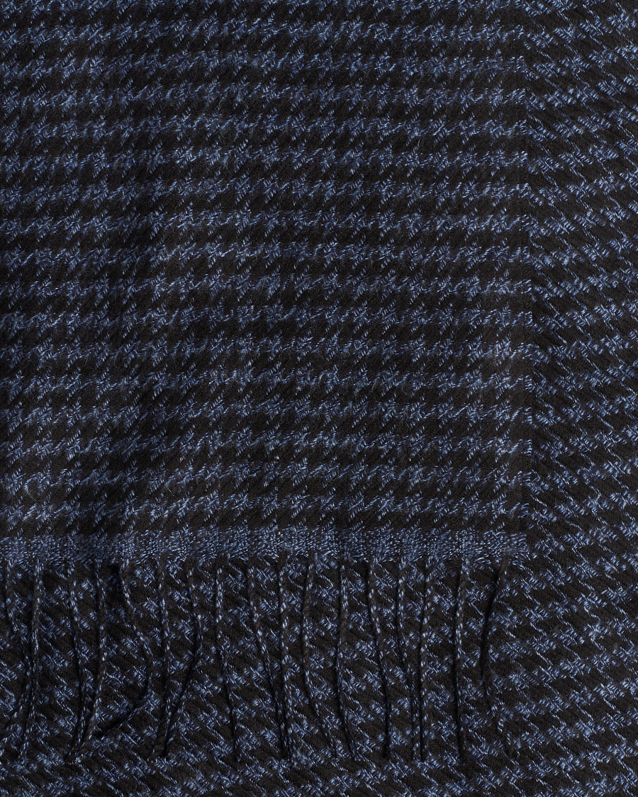 Uomini | Piacenza Cashmere Cashmere/Silk Houndstooth Scarf Dark Blue | Piacenza Cashmere | Cashmere/Silk Houndstooth Scarf Dark Blue
