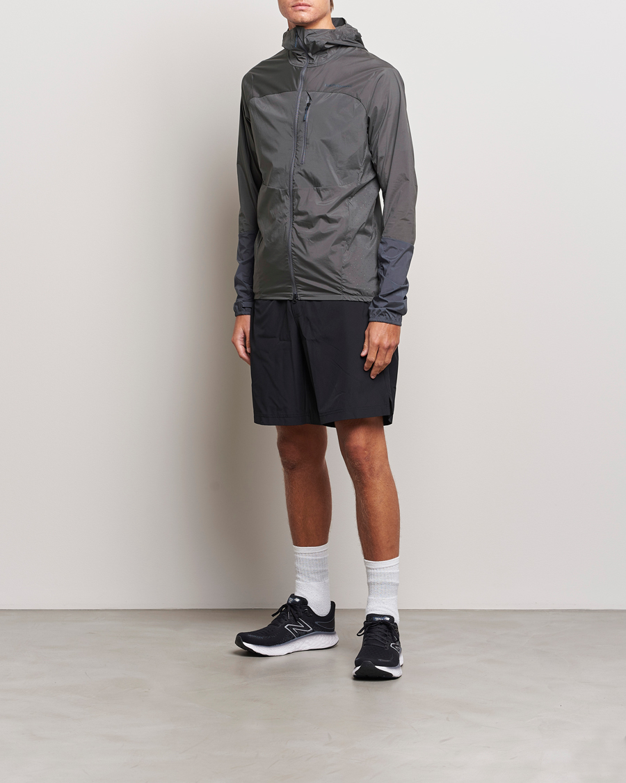Uomini | Giacche | Peak Performance | Vislight Wind Jacket Motion Grey/Omber Blue