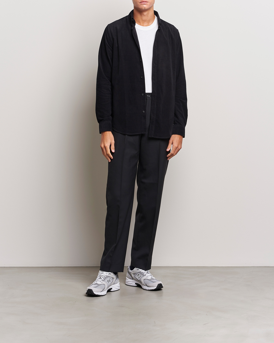 Uomini | Camicie | Samsøe Samsøe | Samsøe & Samsøe Liam Baby Cord Shirt Black