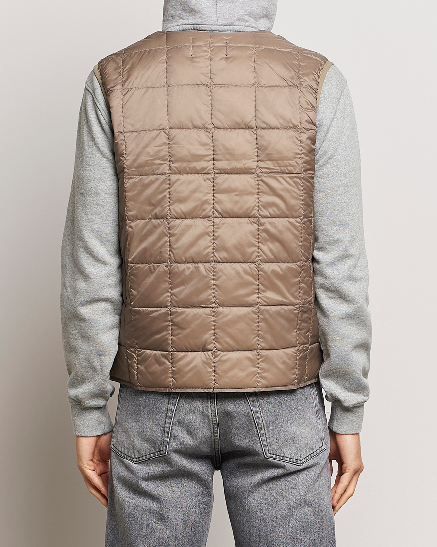 Uomini | Giacche | TAION | V-Neck Lightweight Down Vest Khaki