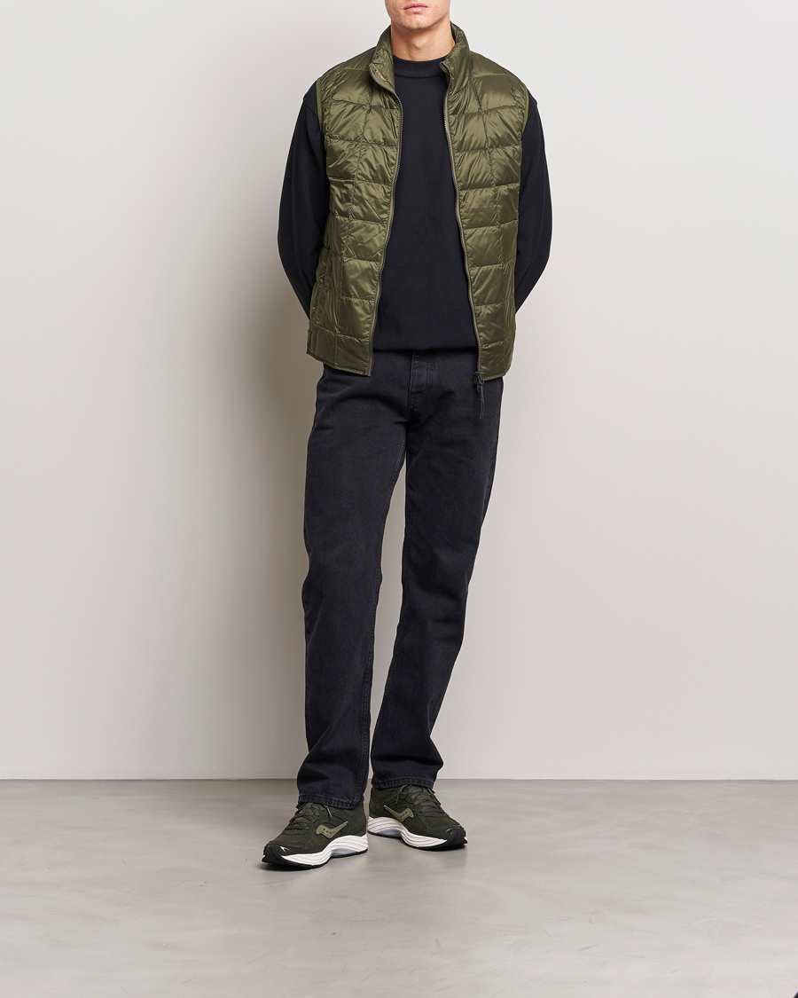 Uomini | Giacche | TAION | High Neck Full Zip Lightweight Down Vest Dark Olive