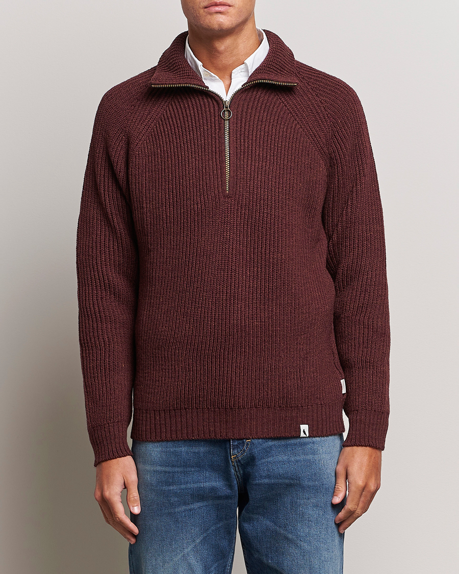 Uomini | Maglieria | Peregrine | Ford Knitted Wool Half Zip Shiraz