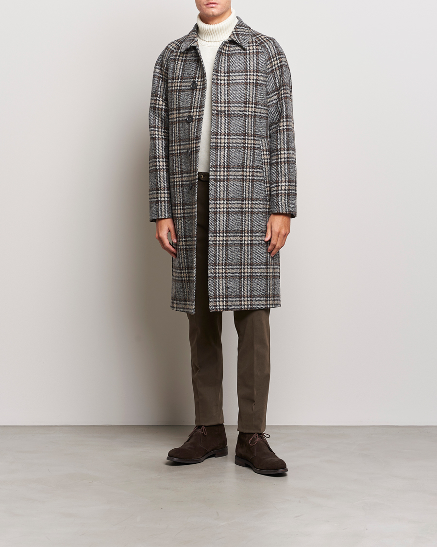 Uomini | Giacche | Oscar Jacobson | Sala Checked Raglan Wool Coat Brown