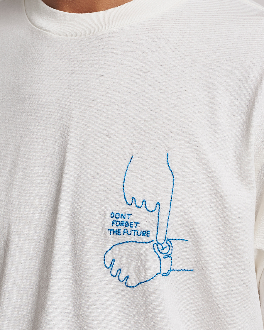 Uomini | T-shirt | Nudie Jeans | Koffe Future Crew Neck T-Shirt Off White