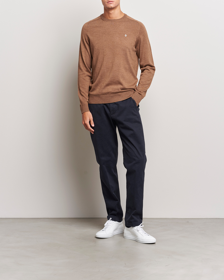 Uomini | Maglieria | Morris | Merino Crew Neck Pullover Camel