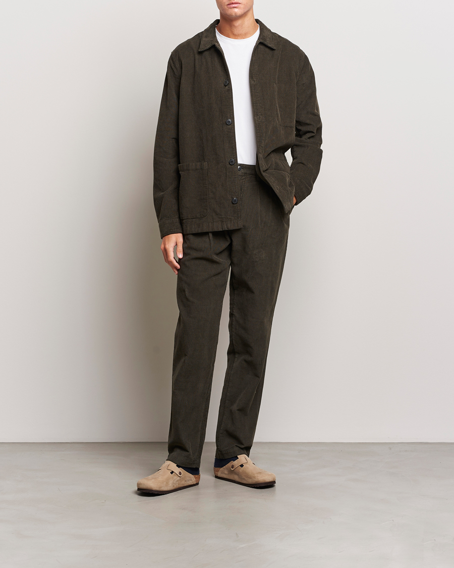 Uomini | Pantaloni | Sunspel | Corduroy Double Pleat Trousers Coffee