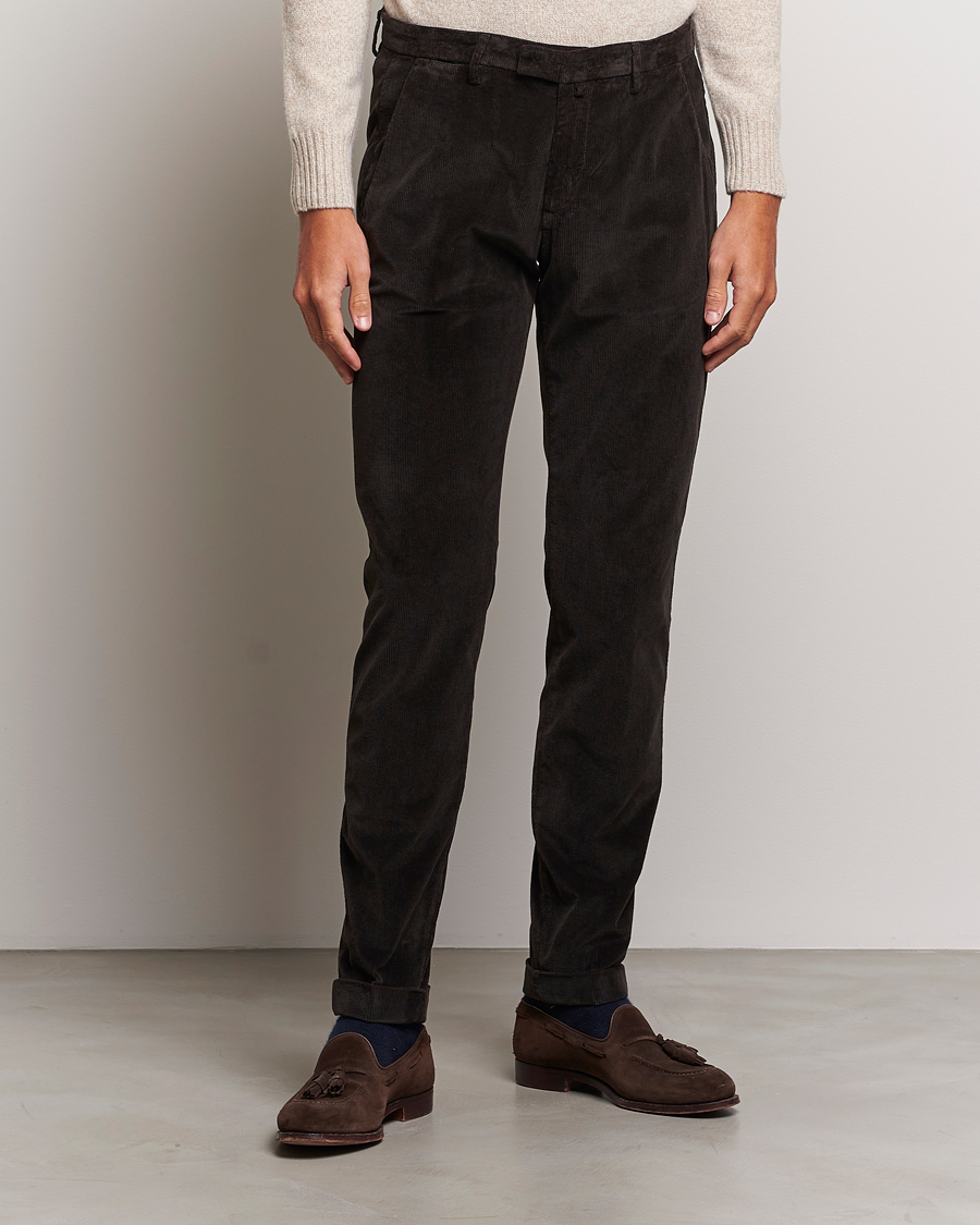 Uomini | Pantaloni | Briglia 1949 | Slim Fit Corduroy Trousers Dark Brown