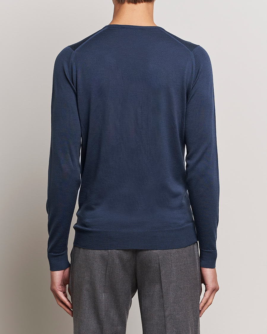 Uomini | Maglieria | John Smedley | Lundy Extra Fine Merino Crew Neck Smoke Blue