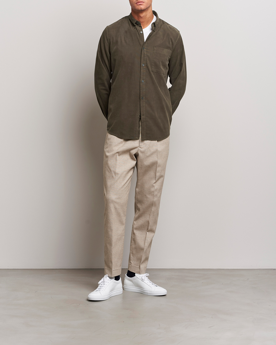 Uomini | Camicie | NN07 | Arne Baby Cord Shirt Dark Army