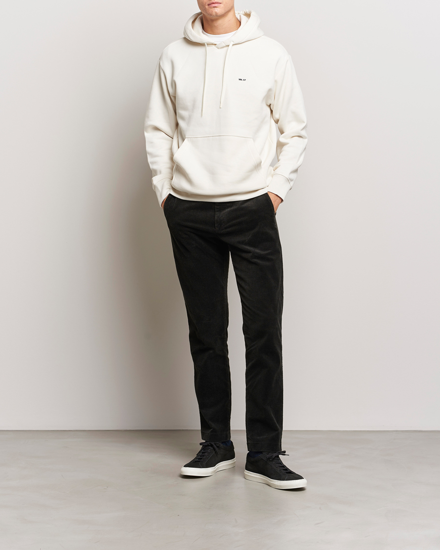 Uomini | Pantaloni | NN07 | Theo Regular Fit Corduroy Chinos Dark Army