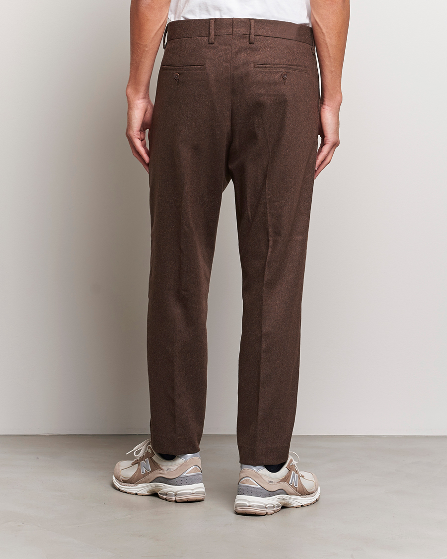 Uomini | Pantaloni | NN07 | Bill Brushed Flannel Pleated Trousers Demitasse Brown
