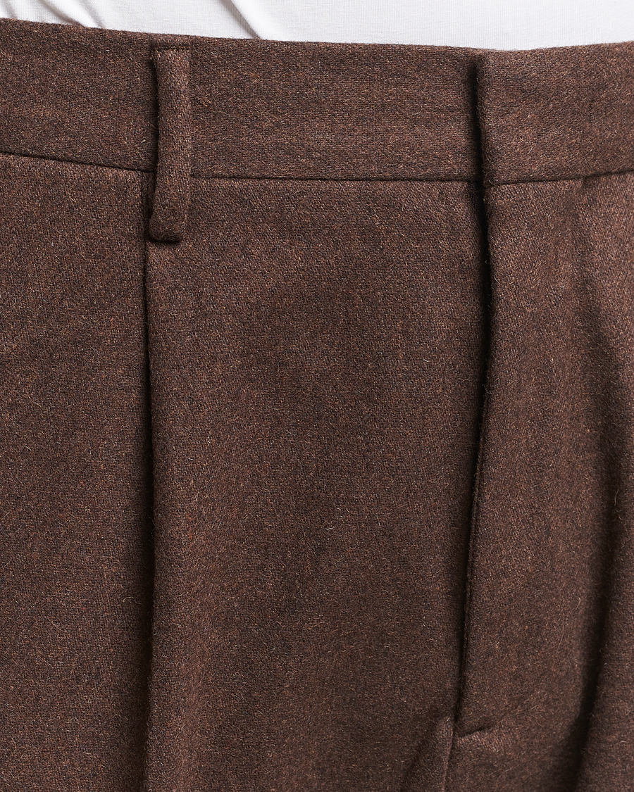 Uomini | Pantaloni | NN07 | Bill Brushed Flannel Pleated Trousers Demitasse Brown