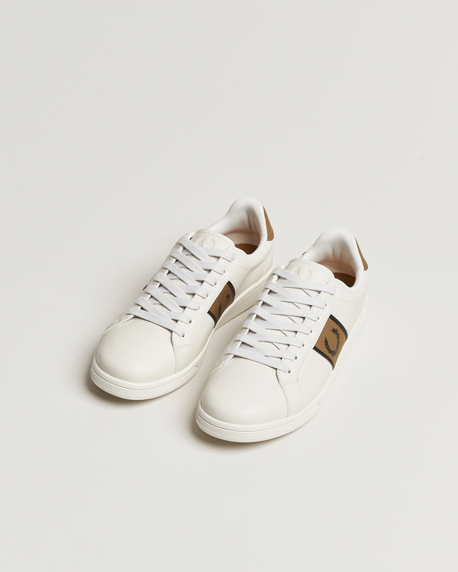 Uomini | Fred Perry B721 Leather Sneaker White/Porcelin Black | Fred Perry | B721 Leather Sneaker White/Porcelin Black