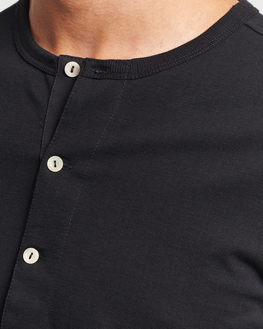 Uomini | Maglieria | Merz b. Schwanen | Classic Organic Cotton Henley Sweater Black
