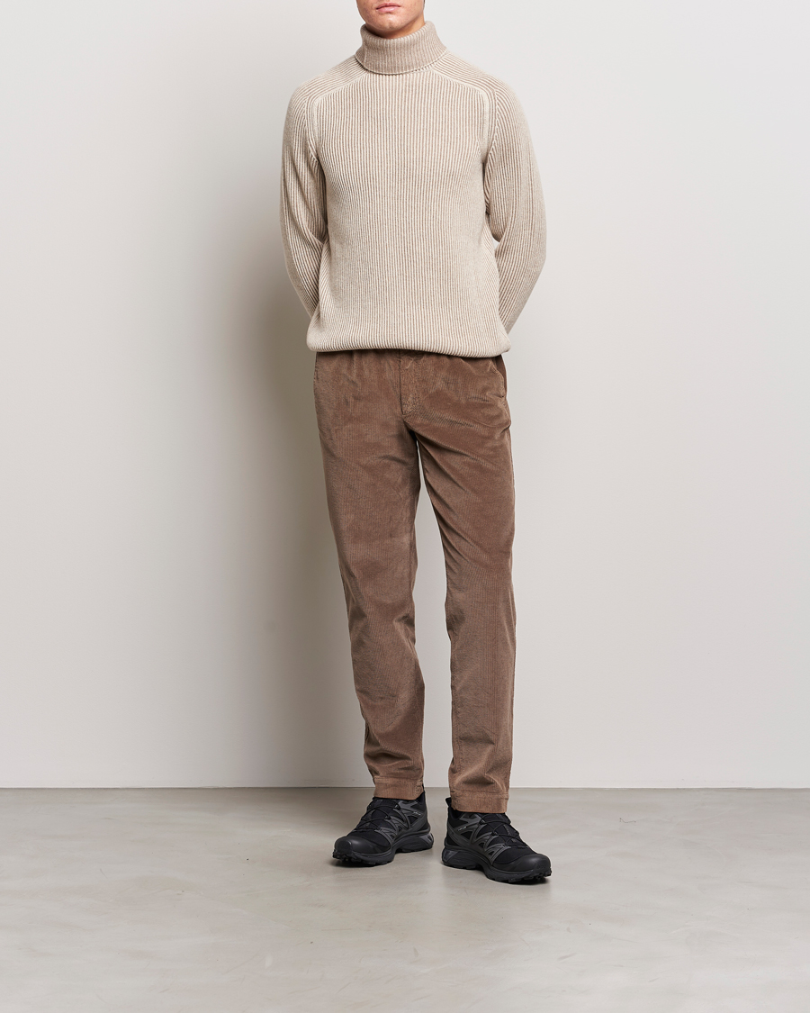Uomini | Maglieria | SEASE | Dinghy Rib Cashmere Rollneck Oyster