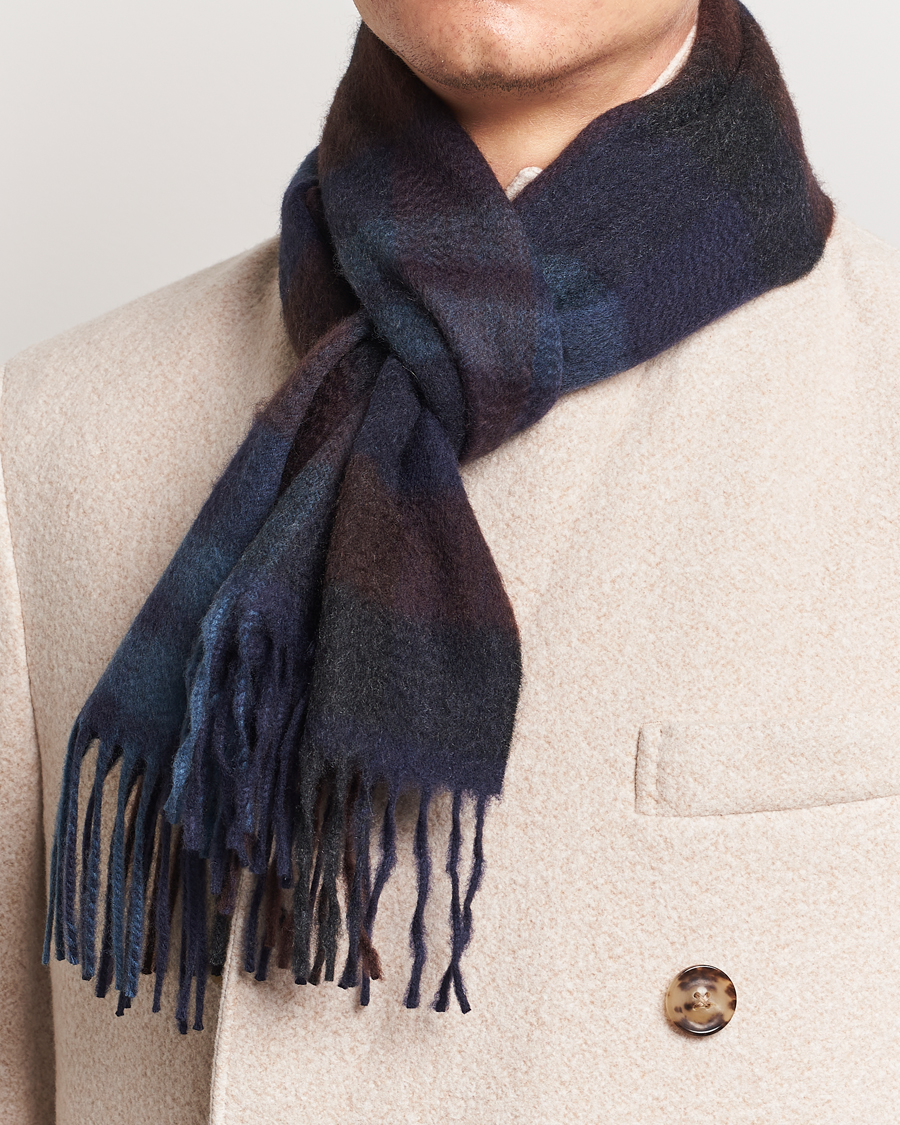 Uomini | Begg & Co Checked Cashmere Scarf 30*160cm Navy Slate | Begg & Co | Checked Cashmere Scarf 30*160cm Navy Slate