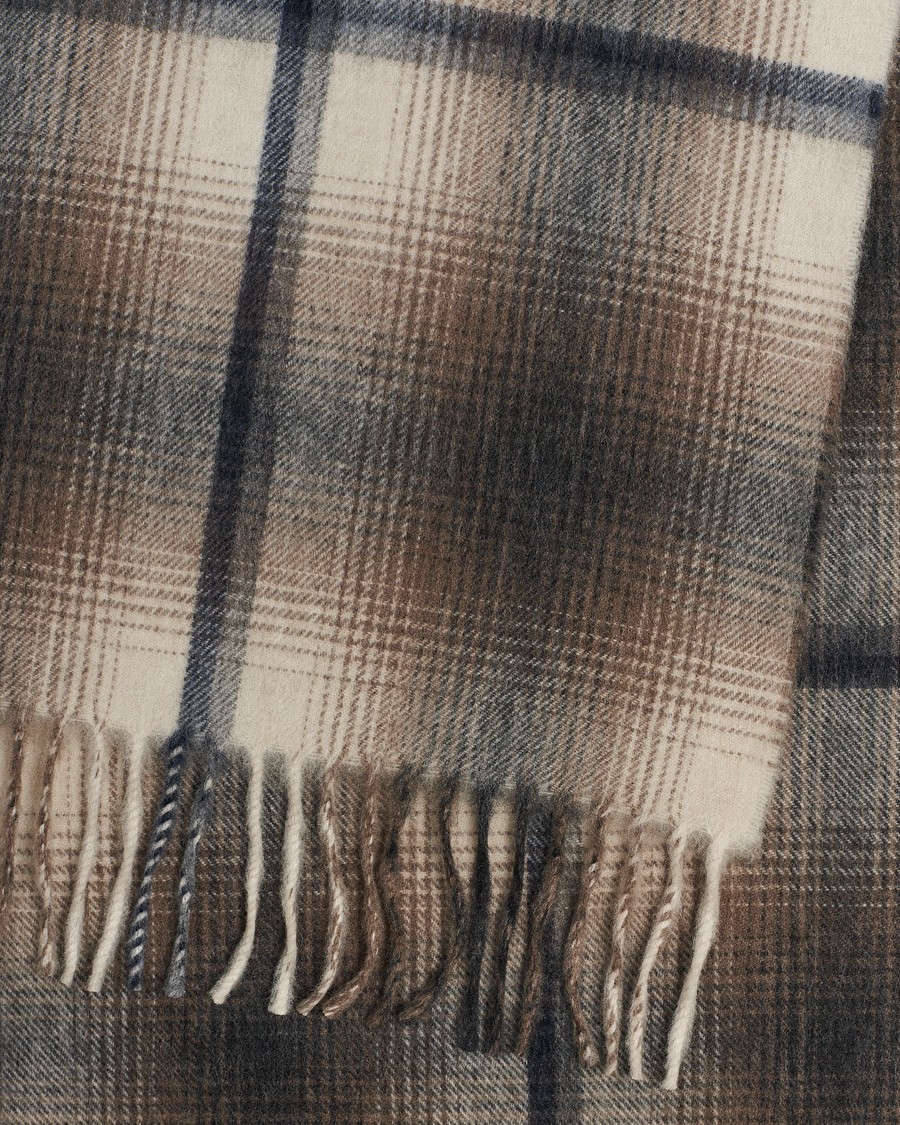 Uomini | Begg & Co Wool/Cashmere Shadow Check Scarf 32*180cm Natural Grey | Begg & Co | Wool/Cashmere Shadow Check Scarf 32*180cm Natural Grey