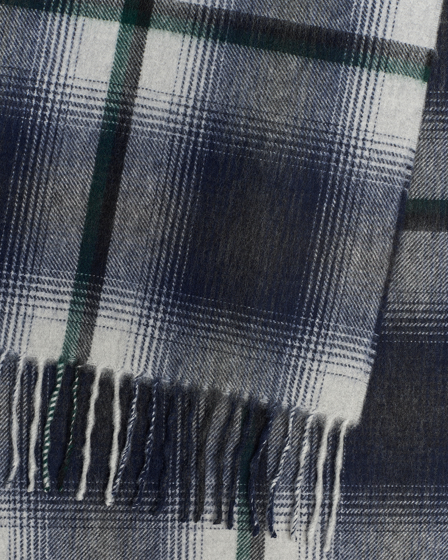 Uomini | Begg & Co Wool/Cashmere Shadow Check Scarf 32*180cm Silver/Navy | Begg & Co | Wool/Cashmere Shadow Check Scarf 32*180cm Silver/Navy