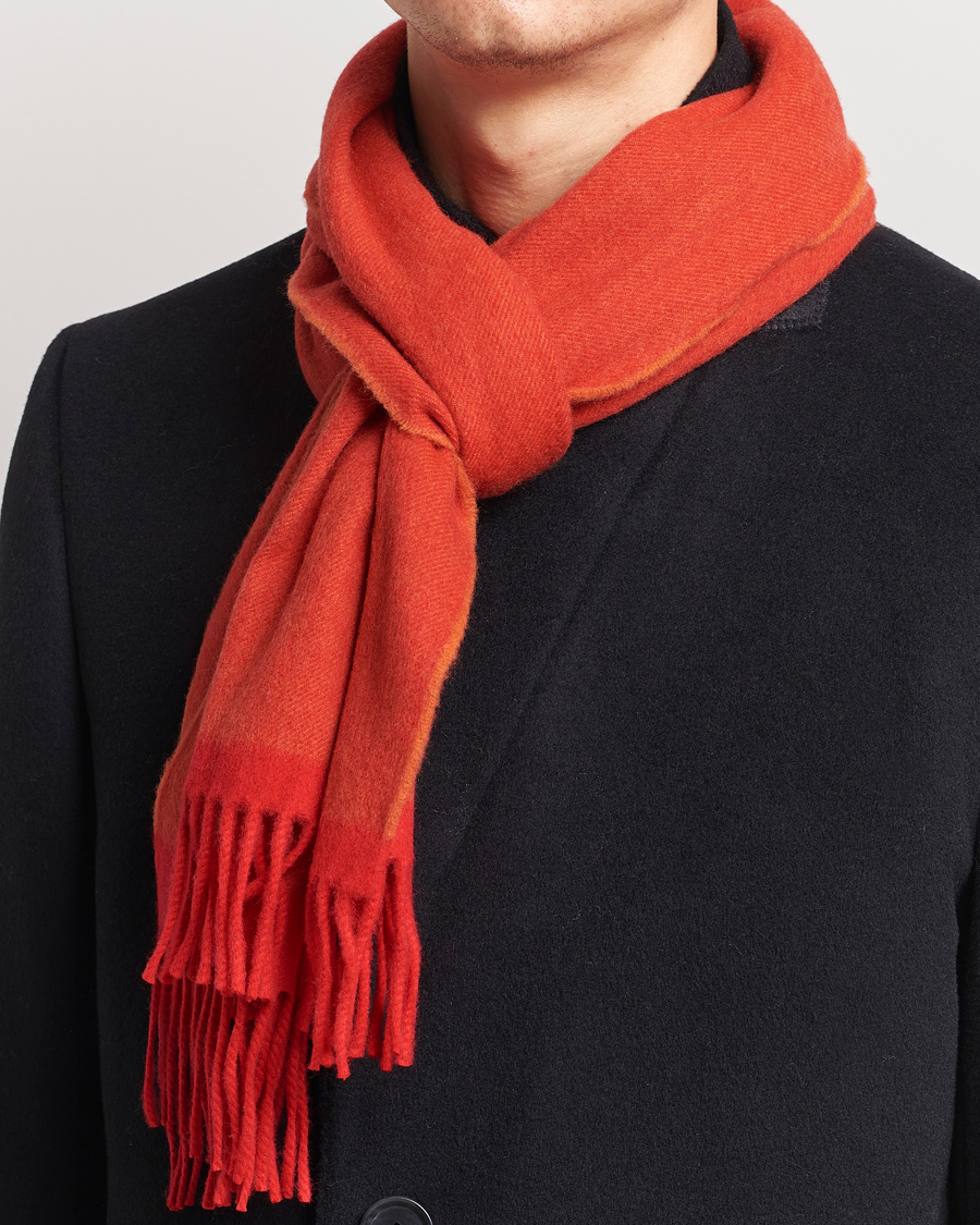 Uomini | Begg & Co Solid Board Wool/Cashmere Scarf Berry Military | Begg & Co | Solid Board Wool/Cashmere Scarf Berry Military