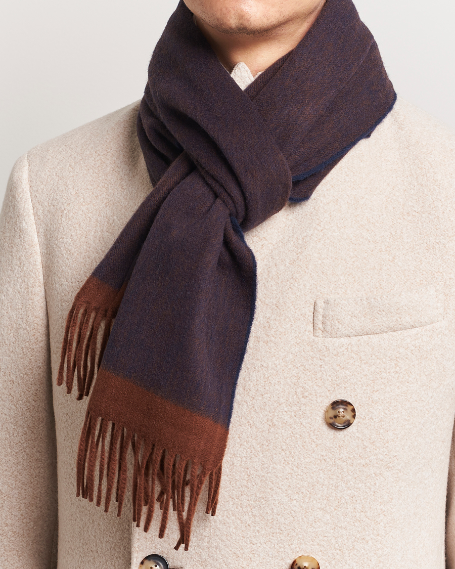 Uomini | Begg & Co Solid Board Wool/Cashmere Scarf Navy Chocolate | Begg & Co | Solid Board Wool/Cashmere Scarf Navy Chocolate