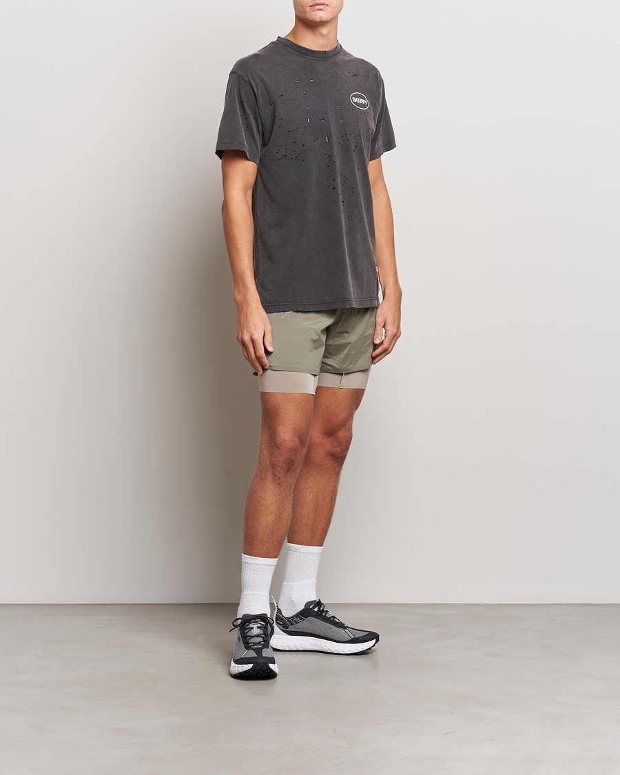 Uomini | Pantaloncini | Satisfy | TechSilk 8 Inch Shorts Vetiver