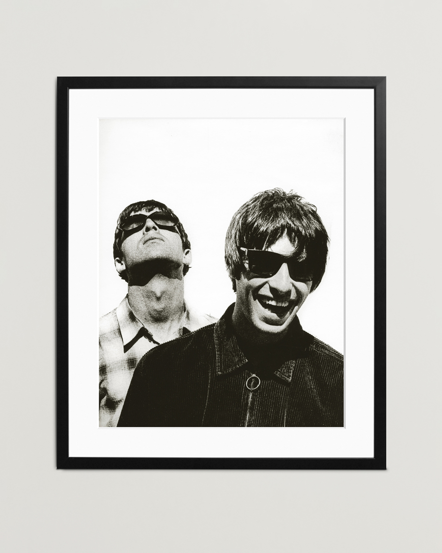 Uomini | Poster | Sonic Editions | Framed Noel & Liam At The Hotel