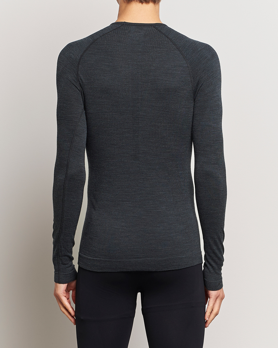 Uomini | T-shirt | Falke | Long Sleeve Wool Tech Shirt Black