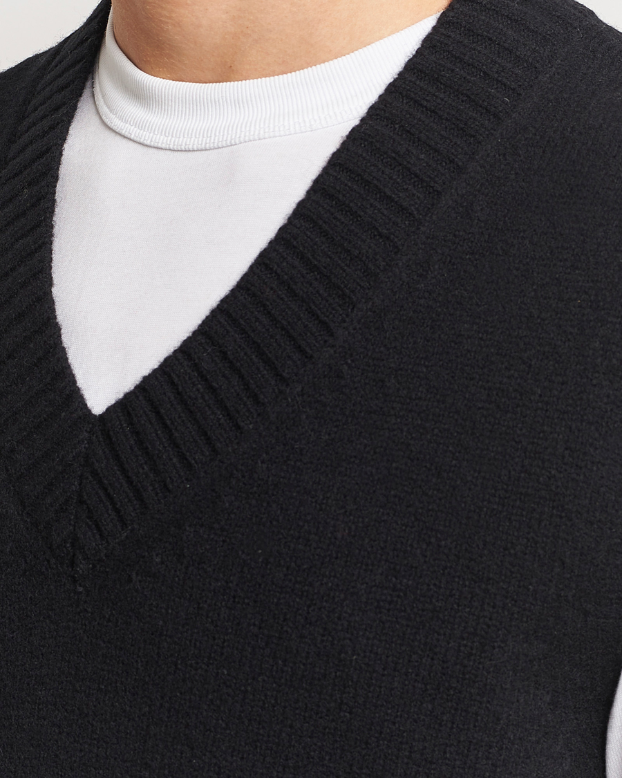 Uomini | Maglieria | A Day's March | Wigtown Lambswool Vest Black