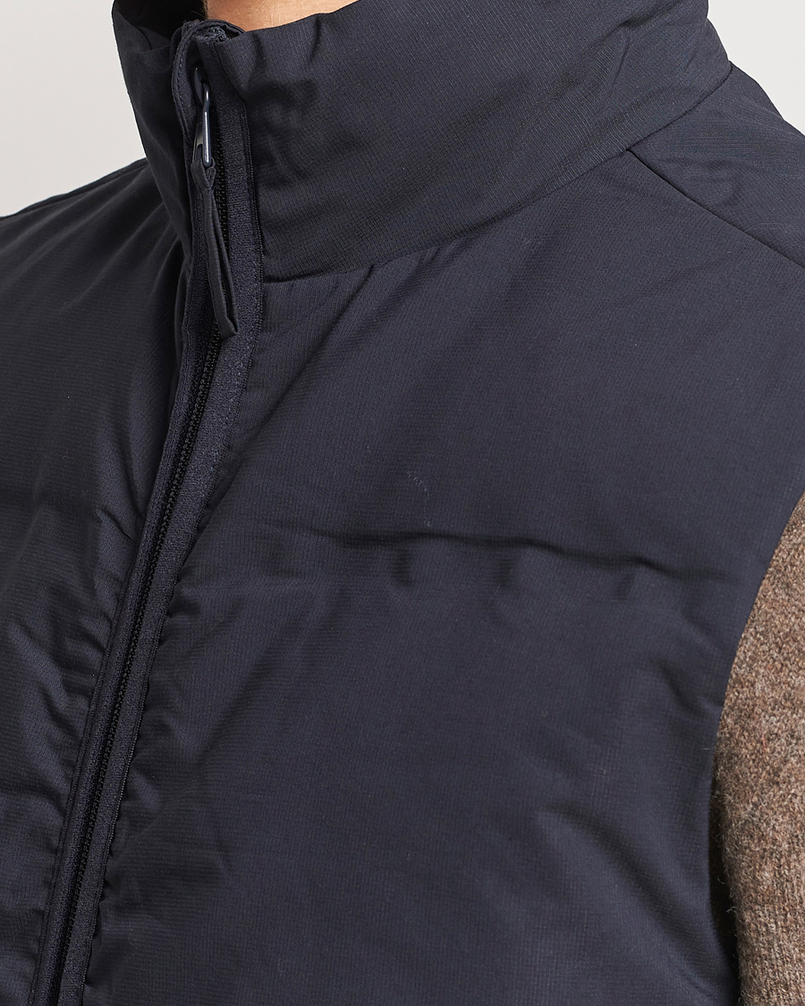 Uomini | Giacche | A Day's March | Alford Puffer Vest Navy