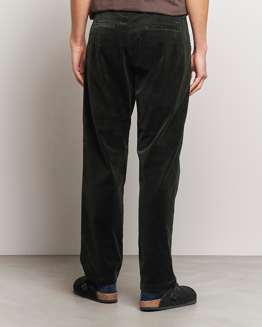 Uomini | Pantaloni | NN07 | Alex Straight Fit Corduroy Pants Dark Green