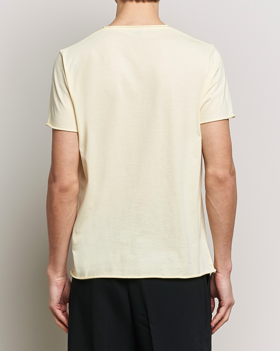 Uomini | T-shirt | Filippa K | Roll Neck Crew Neck T-Shirt Soft Yellow