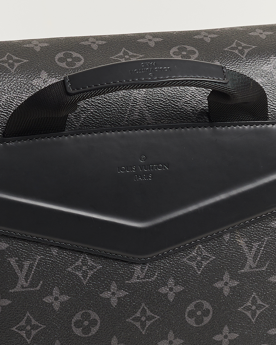 Uomini | Louis Vuitton Pre-Owned Messenger Voyager MM Bag Monogram Eclipse | Louis Vuitton Pre-Owned | Messenger Voyager MM Bag Monogram Eclipse