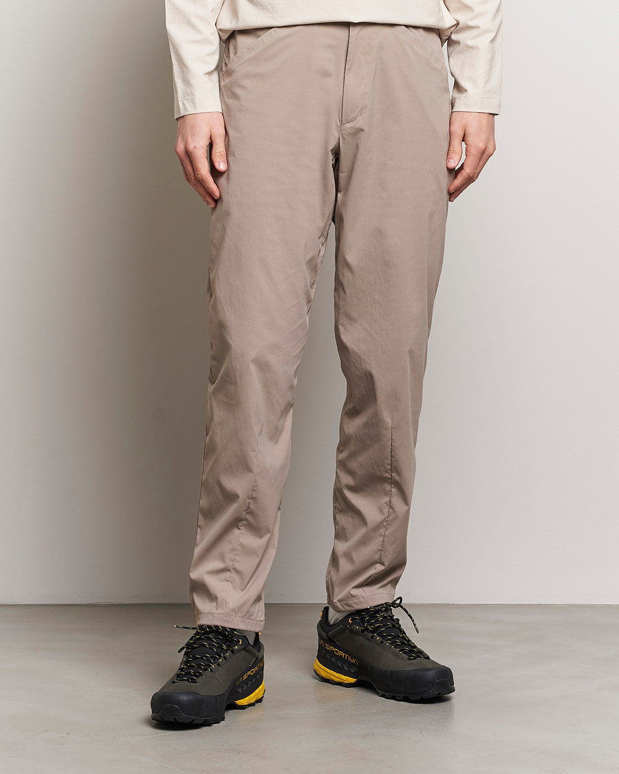 Uomini | Pantaloni | Houdini | Wadi Ultralight Pants Misty Beach