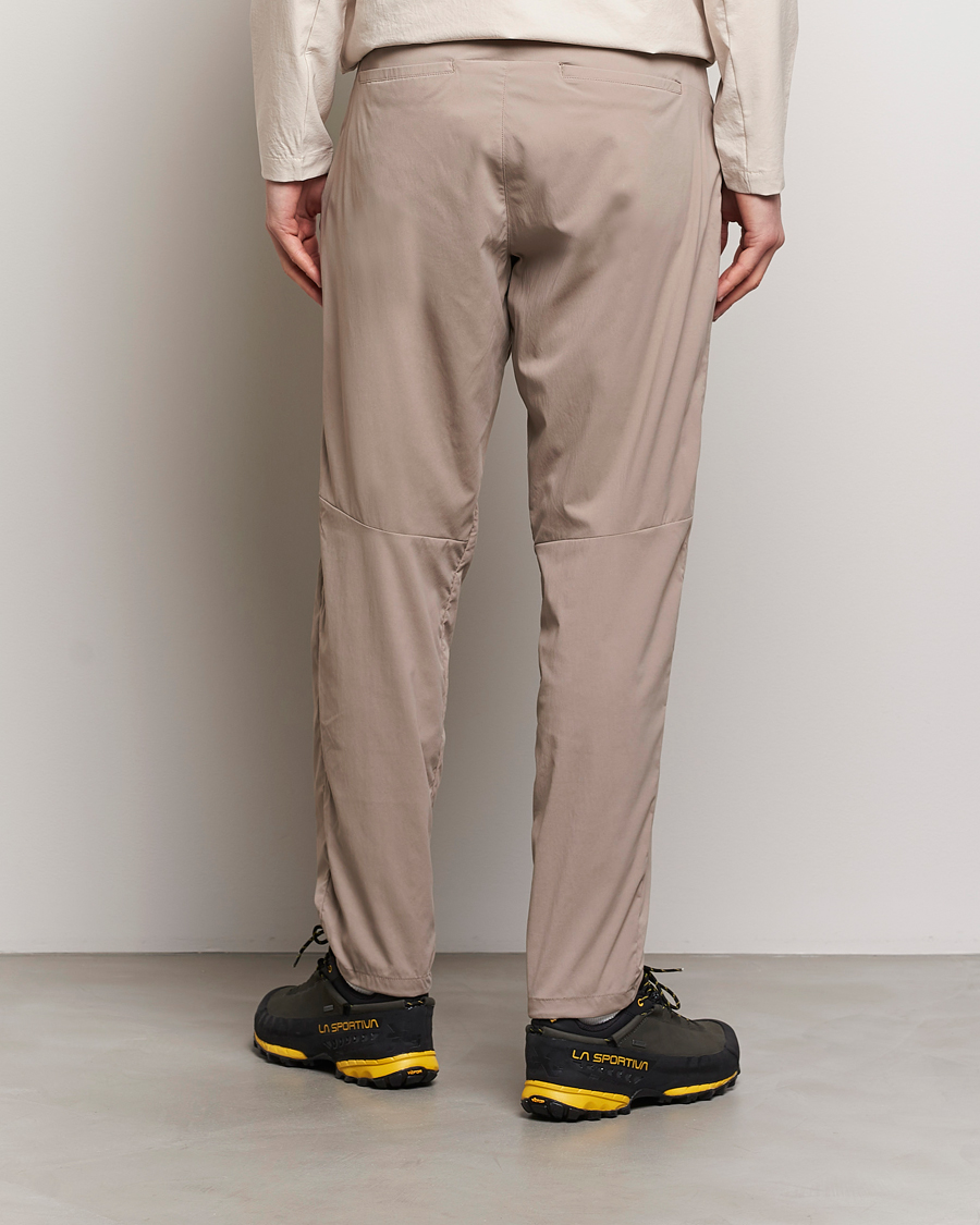 Uomini | Pantaloni | Houdini | Wadi Ultralight Pants Misty Beach