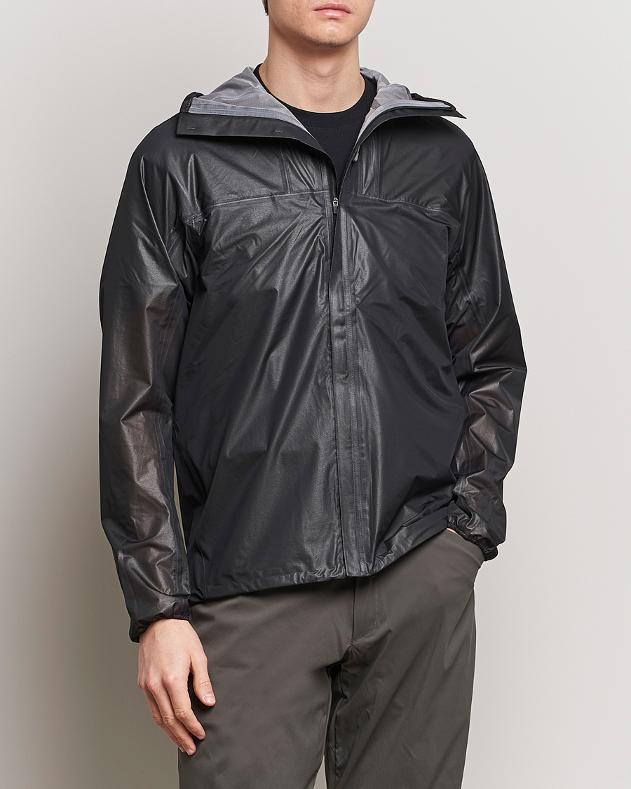 Uomini | Giacche | Houdini | The Orange Waterproof Jacket True Black