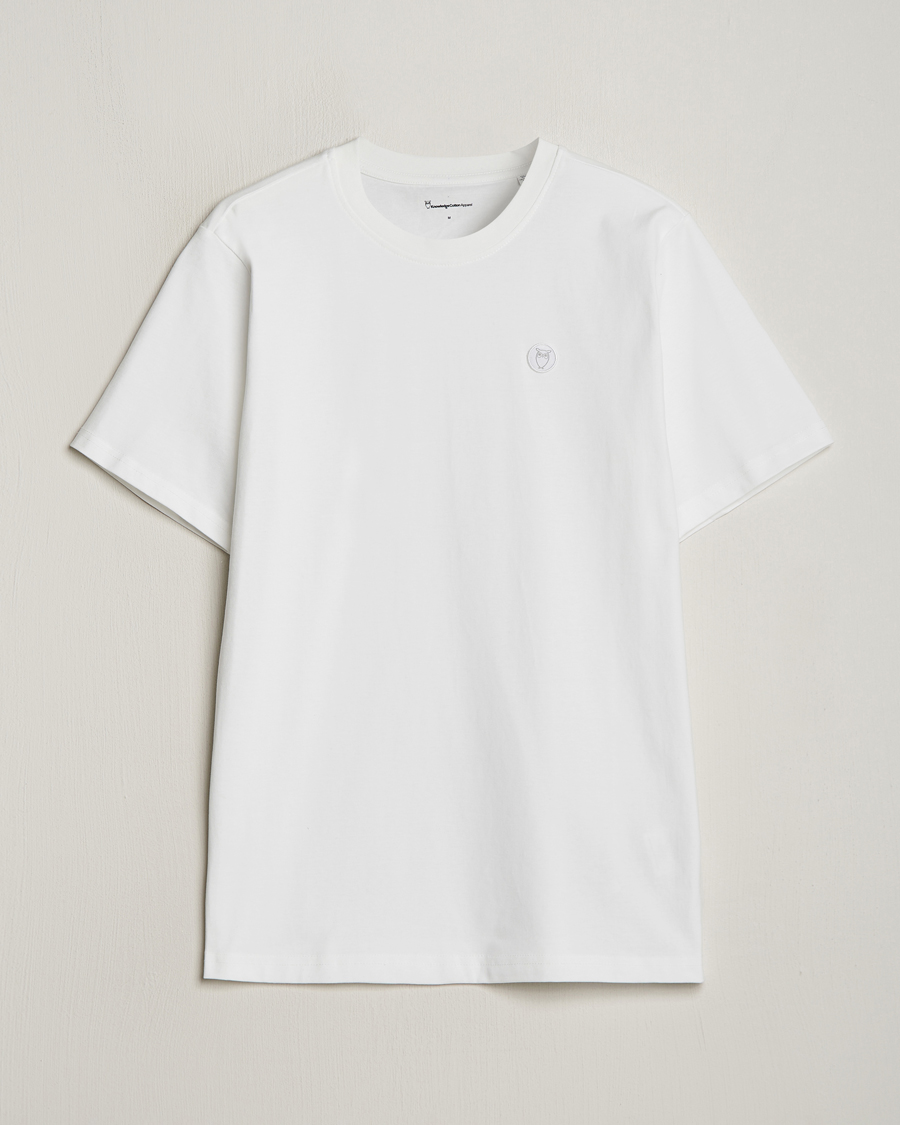 Uomini | T-shirt | KnowledgeCotton Apparel | Loke Badge T-Shirt Bright White