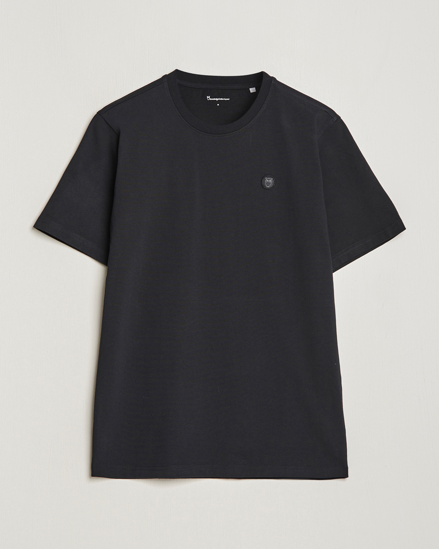 Uomini | T-shirt | KnowledgeCotton Apparel | Loke Badge T-Shirt Jet Black