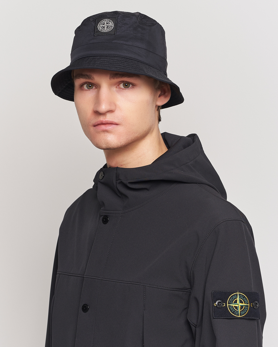 Uomini | Stone Island Logo Bucket Hat Black | Stone Island | Logo Bucket Hat Black