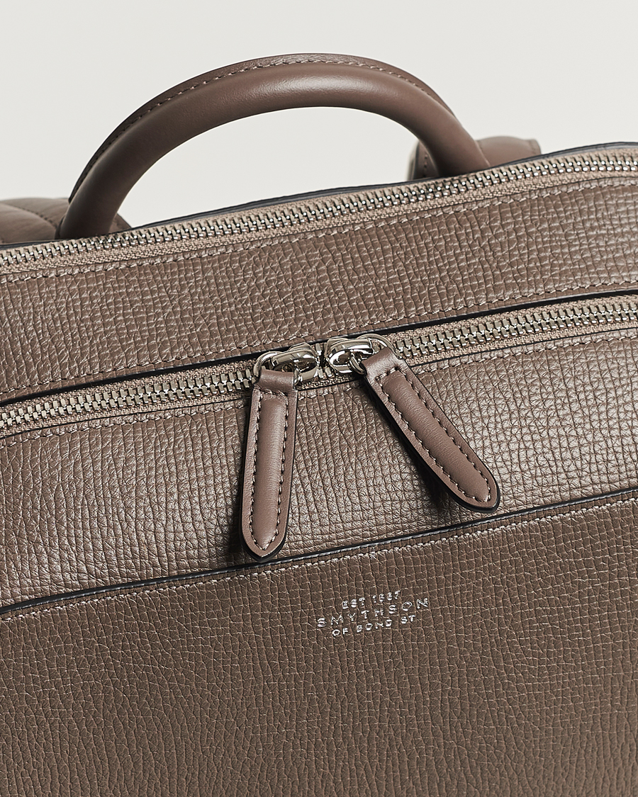 Uomini | Smythson Ludlow Zip Around Backpack Dark Taupe | Smythson | Ludlow Zip Around Backpack Dark Taupe