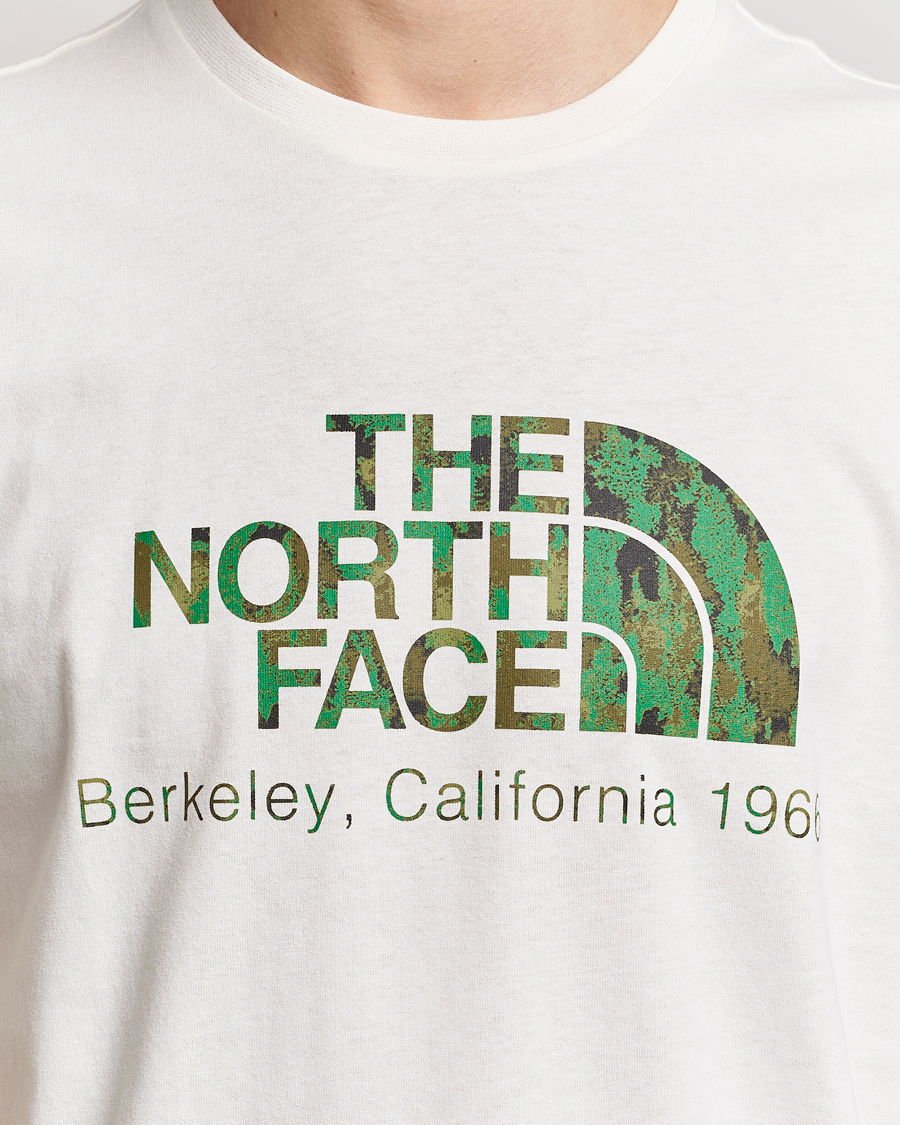 Uomini | T-shirt | The North Face | Berkeley Logo T-Shirt White