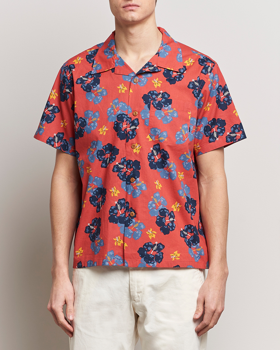 Uomini | Camicie | Nudie Jeans | Arthur Printed Flower Short Sleeve Shirt Red