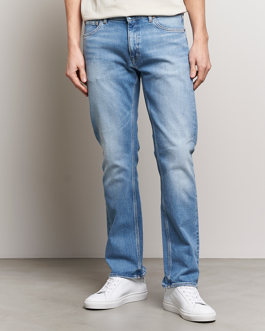 Uomini | Jeans | Tiger of Sweden | Des Jeans Light Blue