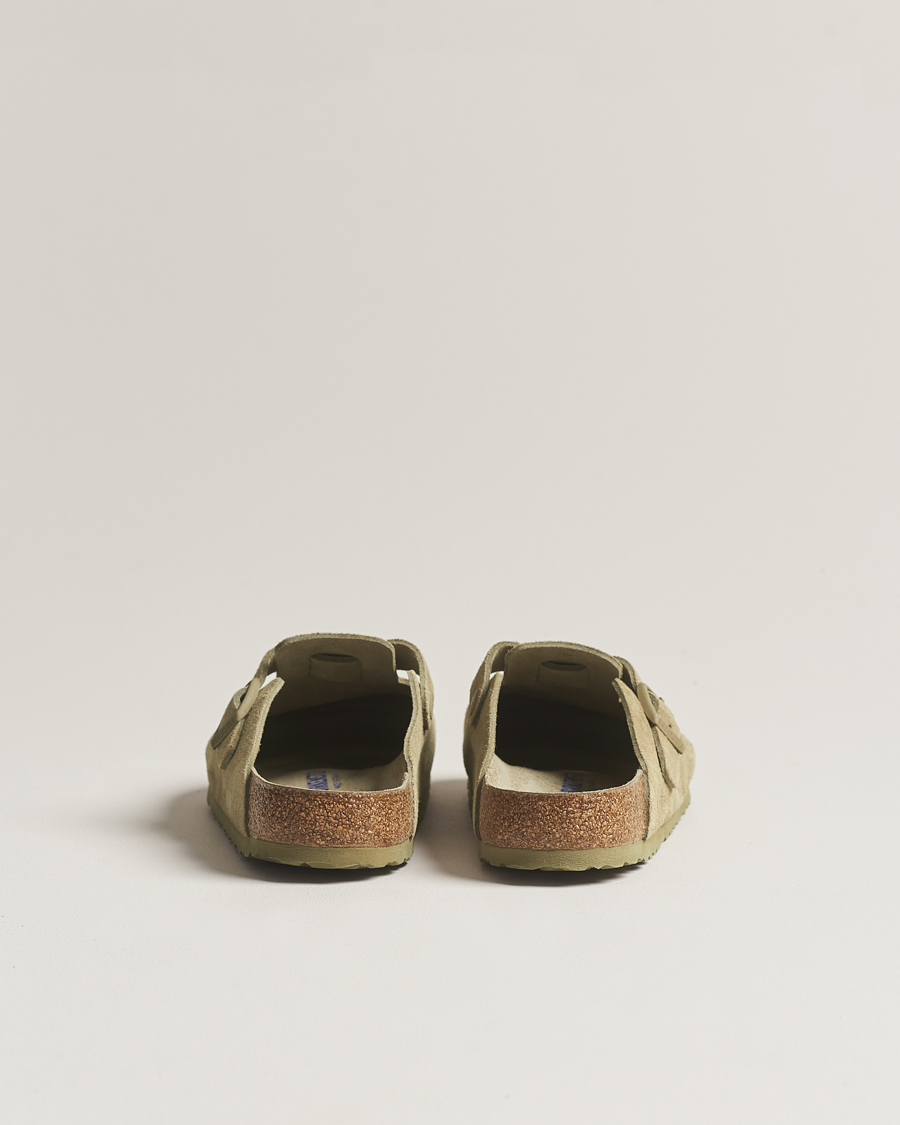 Uomini | BIRKENSTOCK Boston Soft Footbed Faded Khaki Suede | BIRKENSTOCK | Boston Soft Footbed Faded Khaki Suede