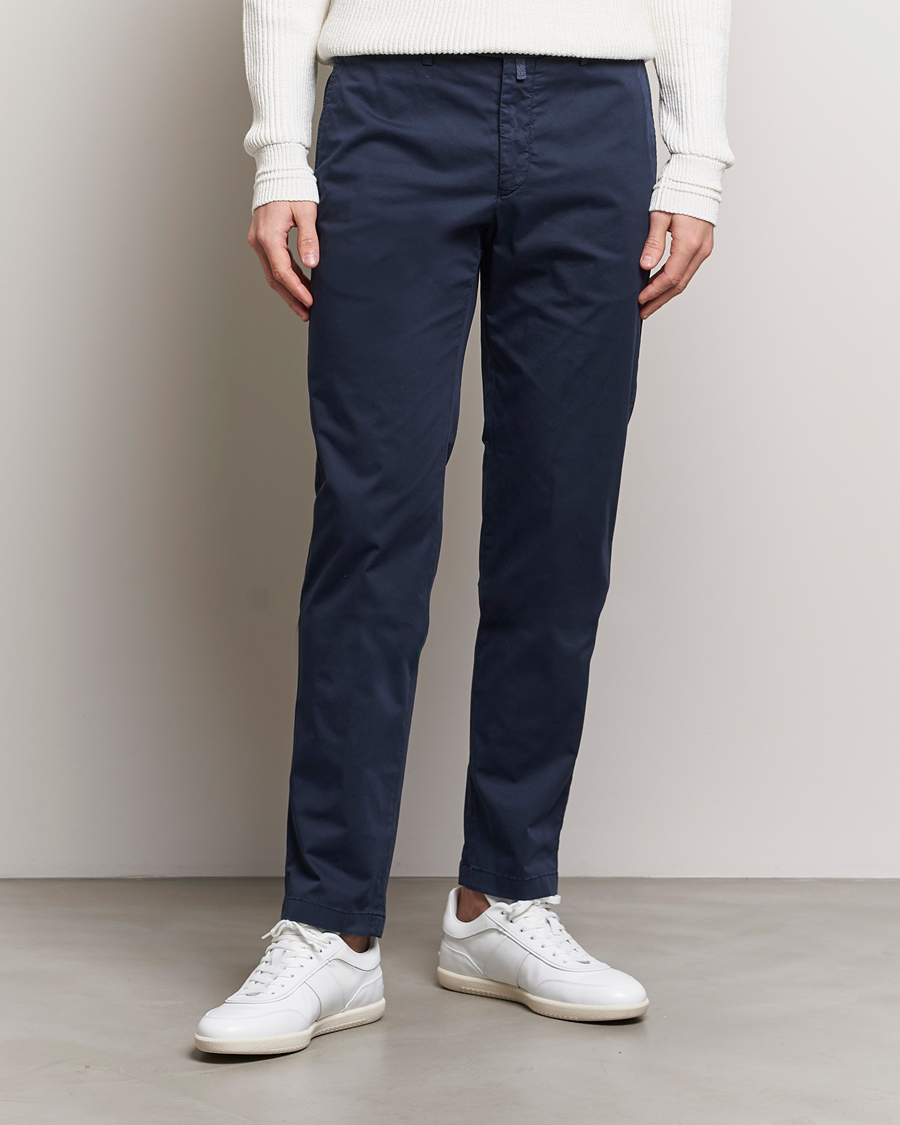 Uomini | Pantaloni | Kiton | Slim Fit Cotton Chinos Navy