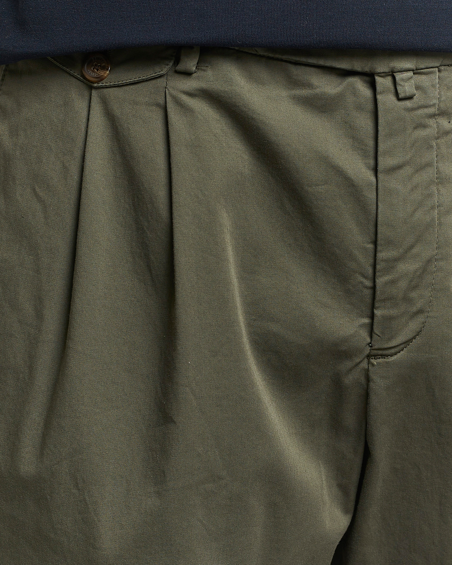 Uomini | Pantaloni | Briglia 1949 | Easy Fit Pleated Cotton Stretch Chino Olive