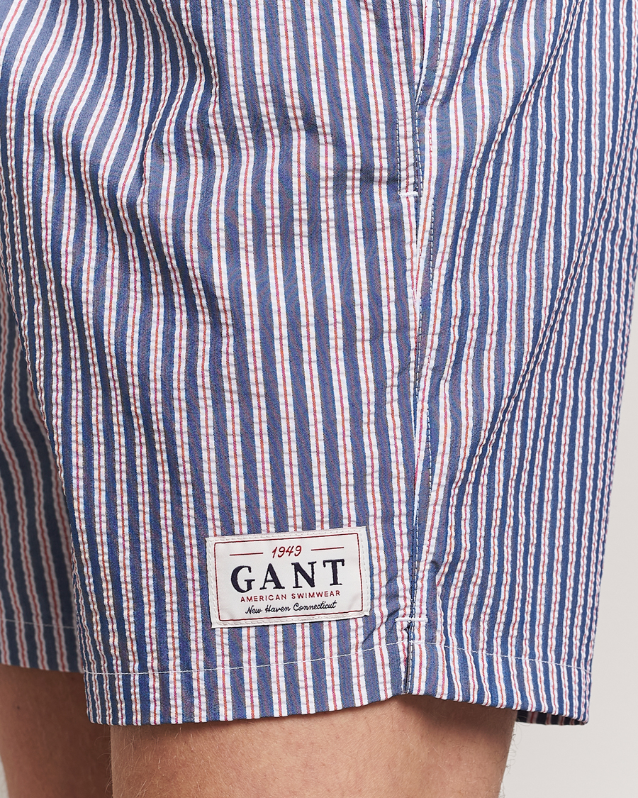 Uomini | Costumi da bagno | Gant | Striped Seersucker Swimshorts Deep Blue