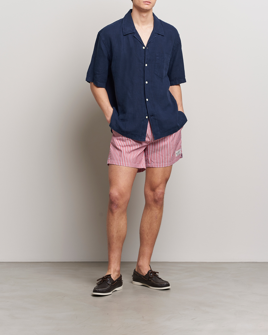 Uomini | Costumi da bagno | Gant | Striped Seersucker Swimshorts Bright Red